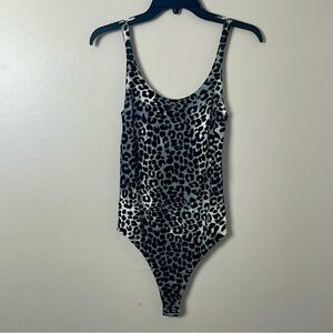 Yummy Sweater Co. Light Bodysuit – Size Small